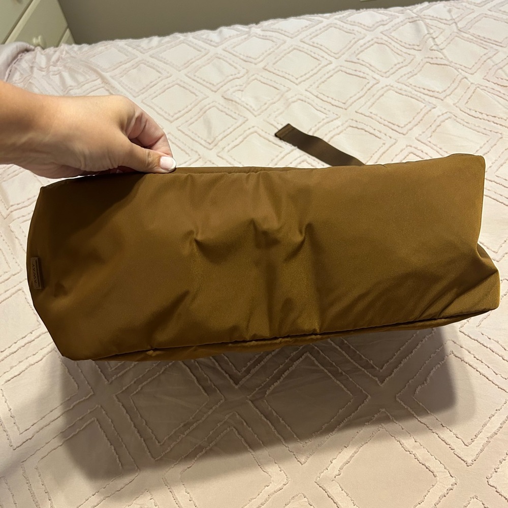 AWAY Nylon Bag - Picture 5 of 12